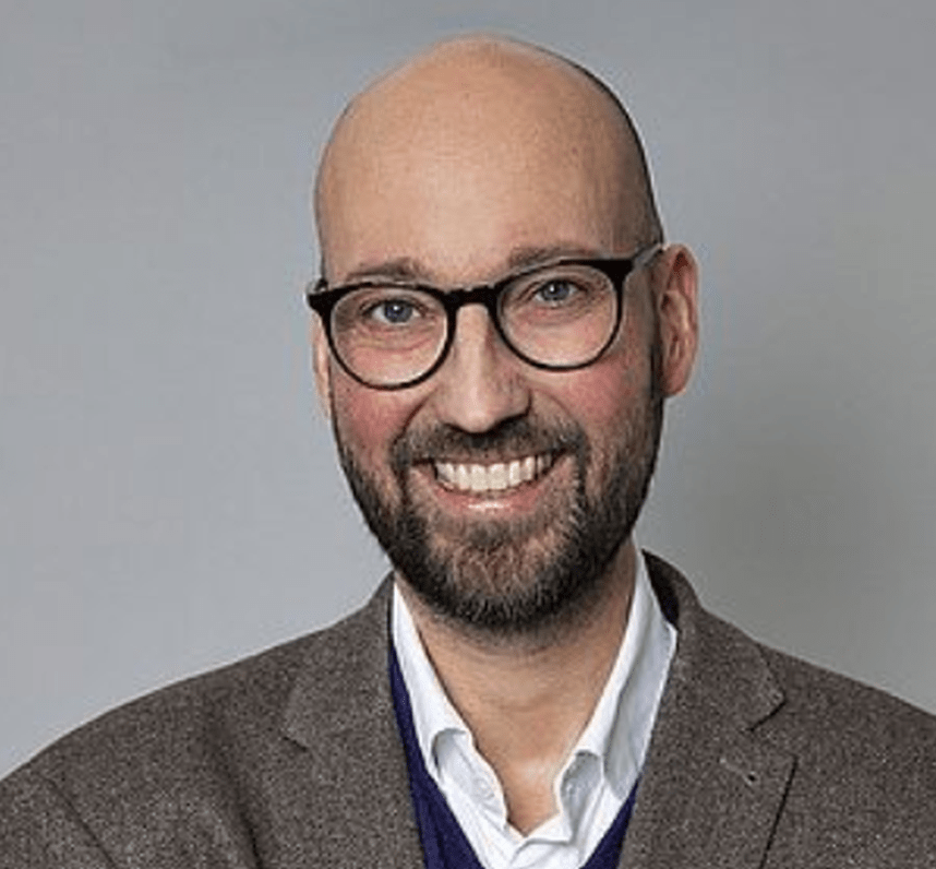 Dieses Bild hat ein leeres Alt-Attribut. Der Dateiname ist Portraet_NR.png